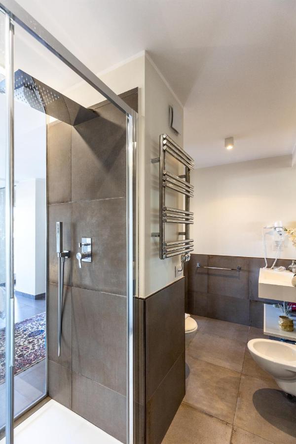 Penthouse With A Panoramic Rooftop In Trastevere With Seasonally Jacuzzi ローマ エクステリア 写真