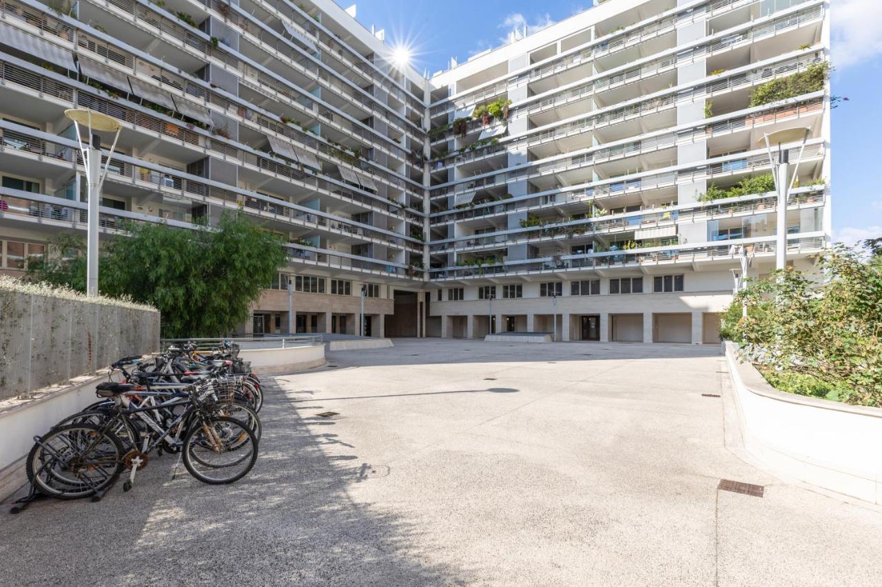 Penthouse With A Panoramic Rooftop In Trastevere With Seasonally Jacuzzi ローマ エクステリア 写真